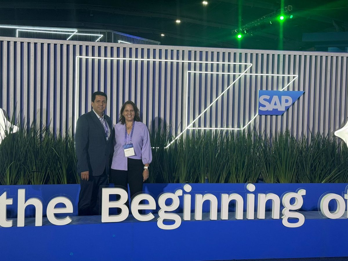 Equipo de Nubo IT en el photocall de SAP NOW México